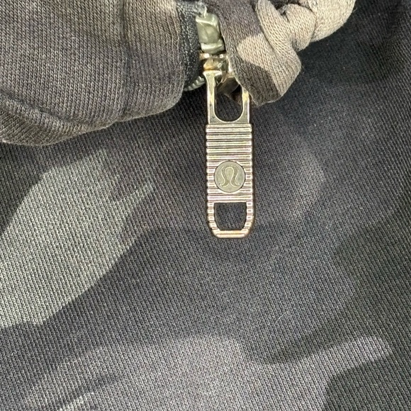 Lululemon Scuba Hoodie Full Zip Size 8 – Grey Camo – Discontinued - Picture 8 of 8